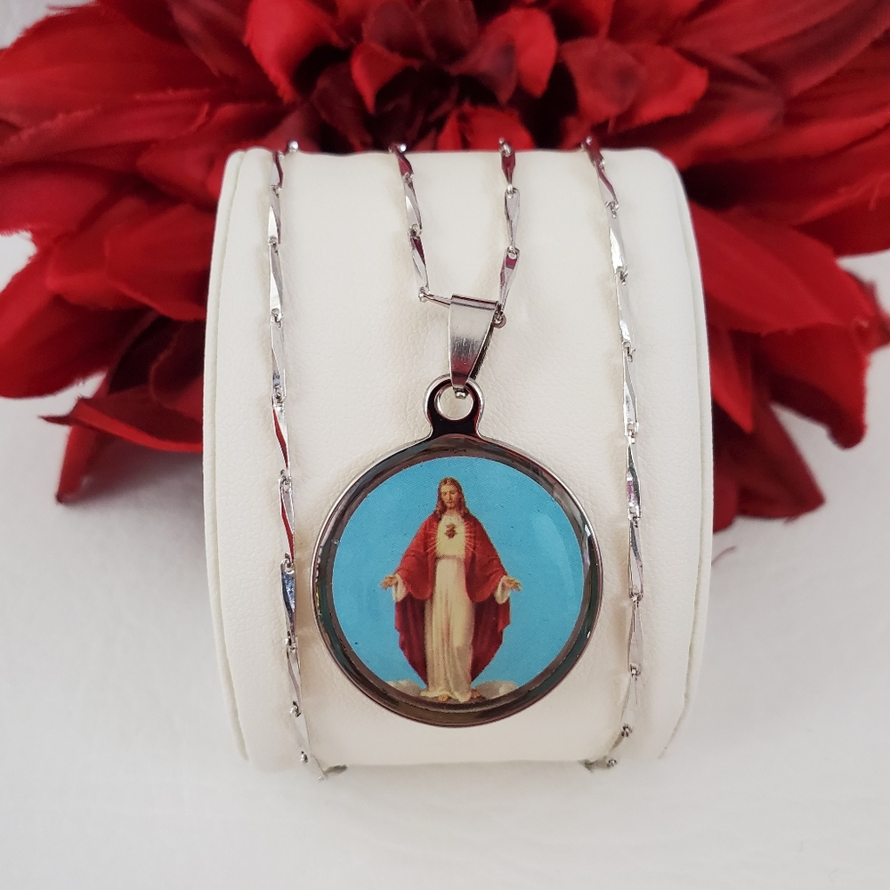 Sacred Heart of Jesus Silver Colored Necklace